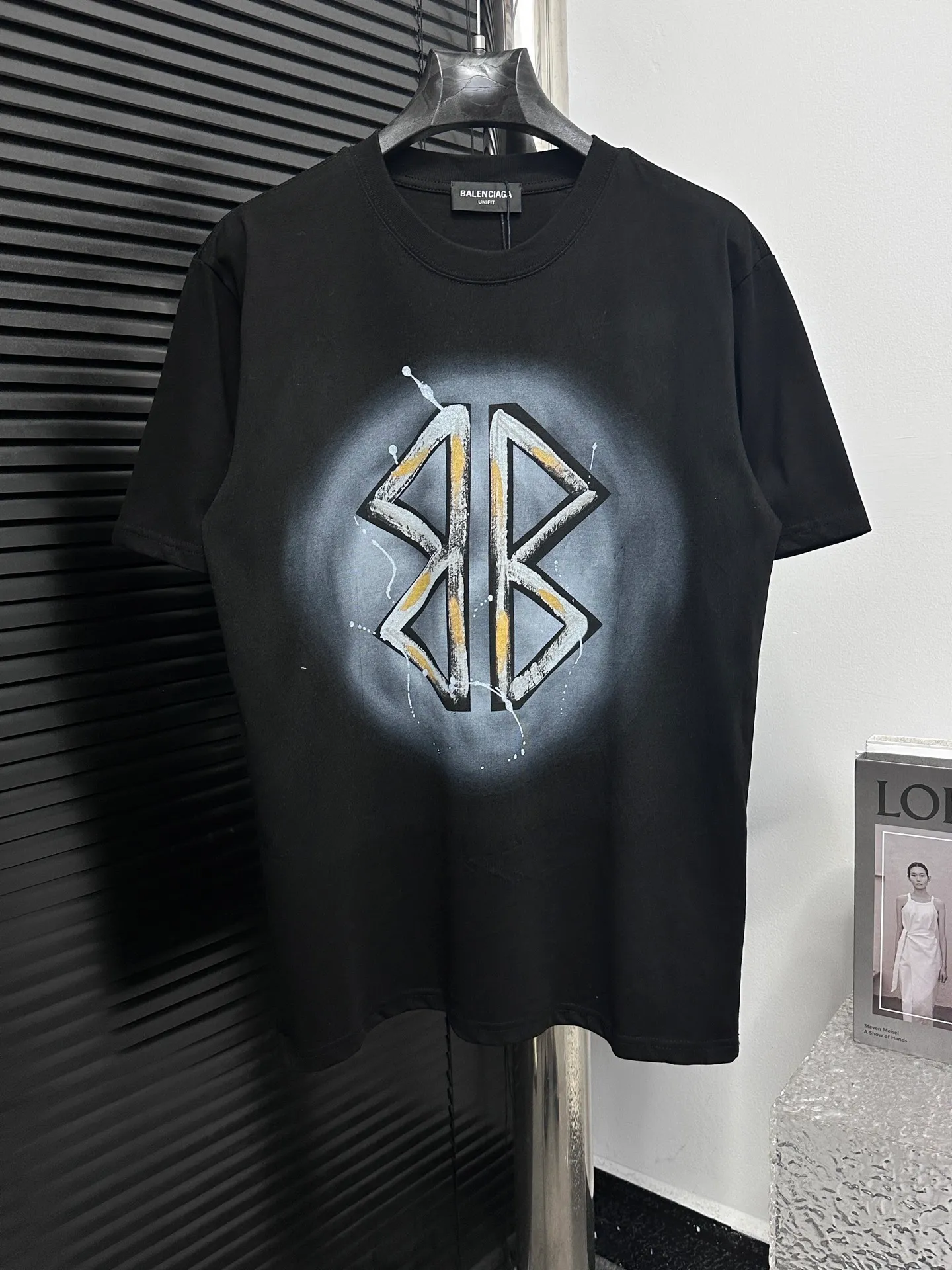 ￼ 【BALENCIAG*】 25ss New Arrival 。 Retro Same Style 280 Classic Same Style ：Black White Size：S-XL